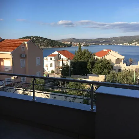 Apartment Second-home Razanj